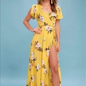 NWT Lulu’s Yellow Floral Wrap Dress